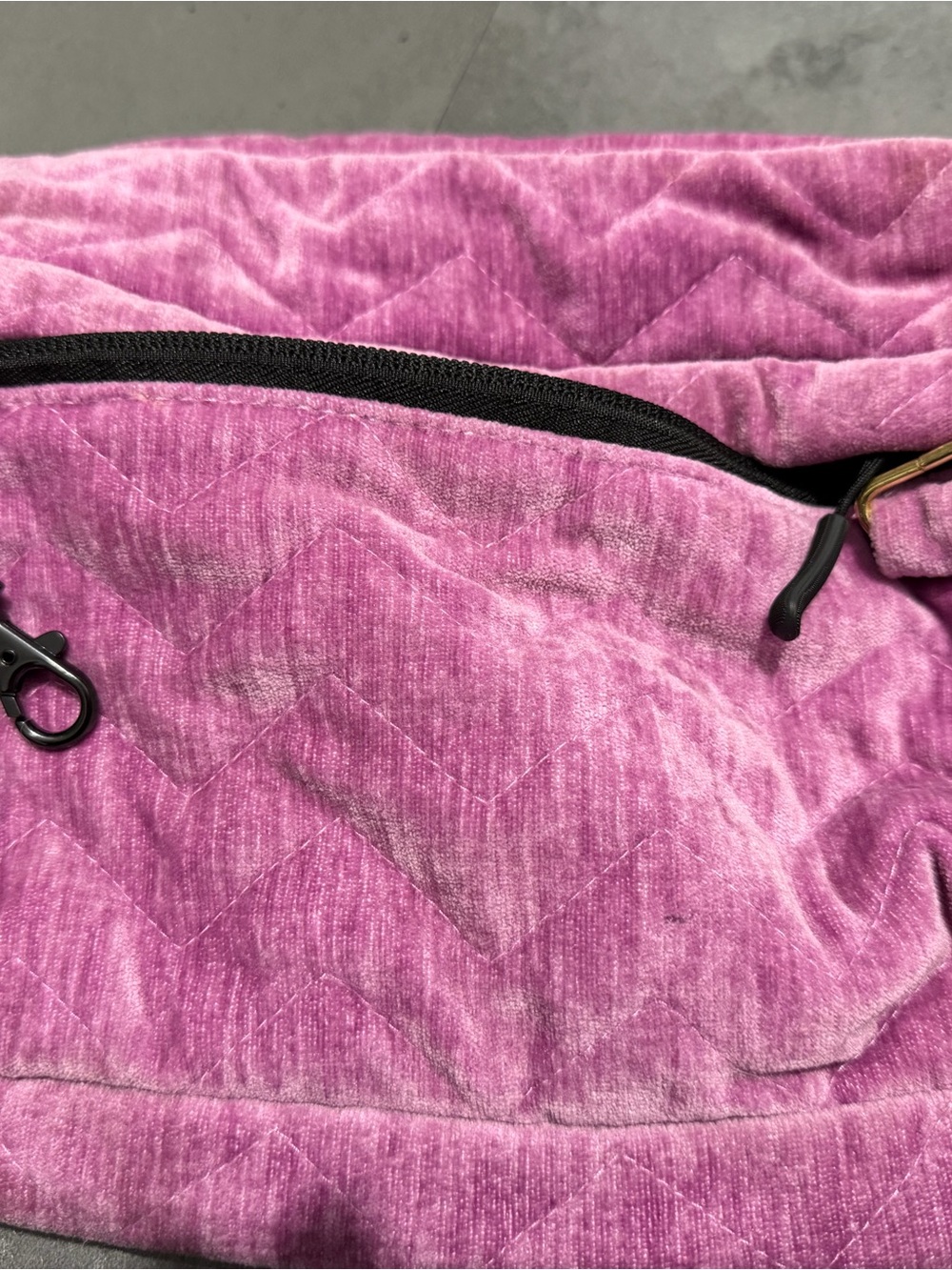 Quilted Pink Velvet Crossbody Bag - Stylish Everyday Carry BumBag